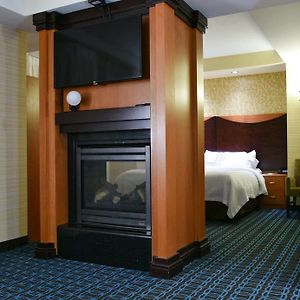Executive One-Bedroom King Suite